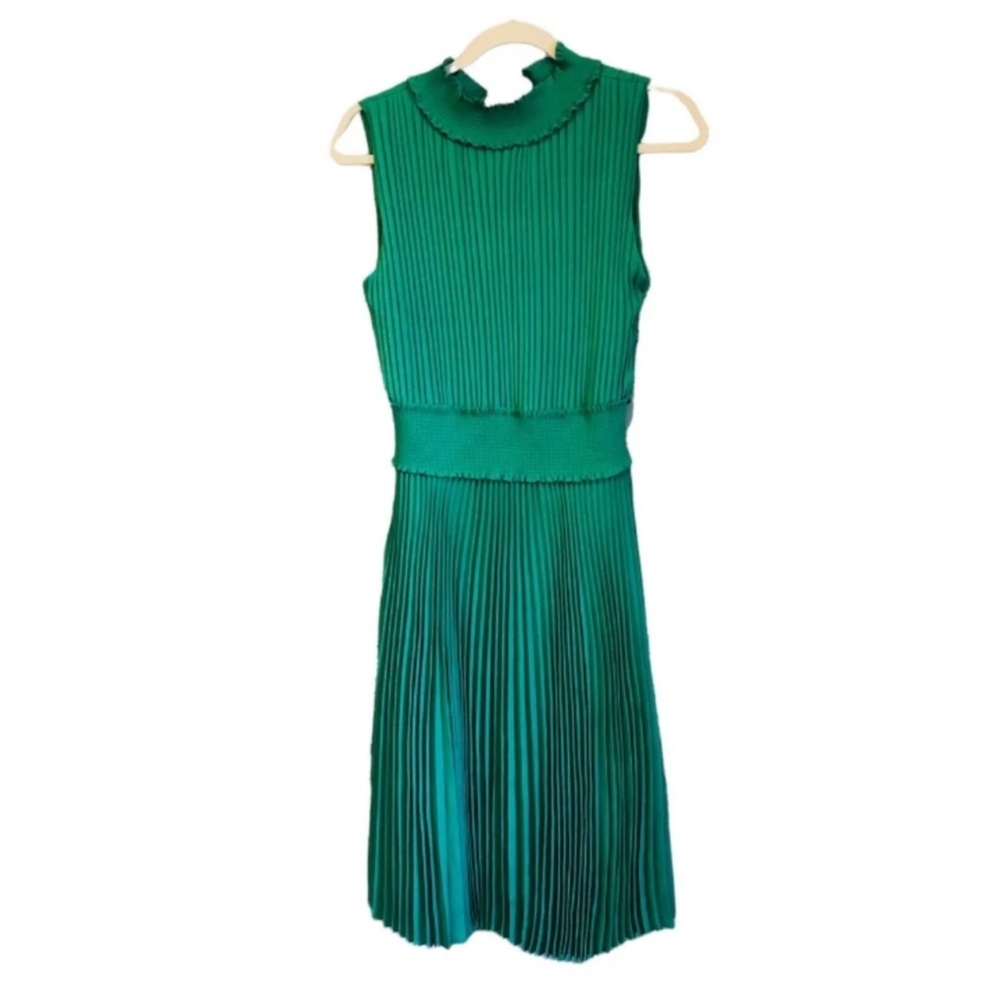NANETTE NANETTE LEPORE Solid Pleated Dress